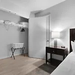 Global Luxury Suites At The White House